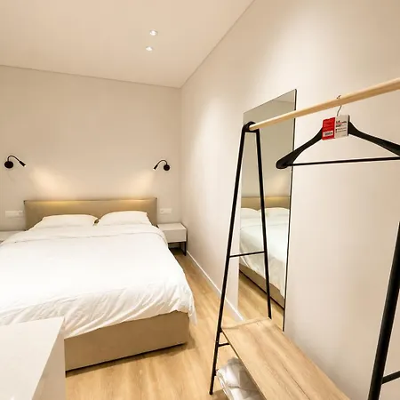Central Tirana Apartment Apartman *