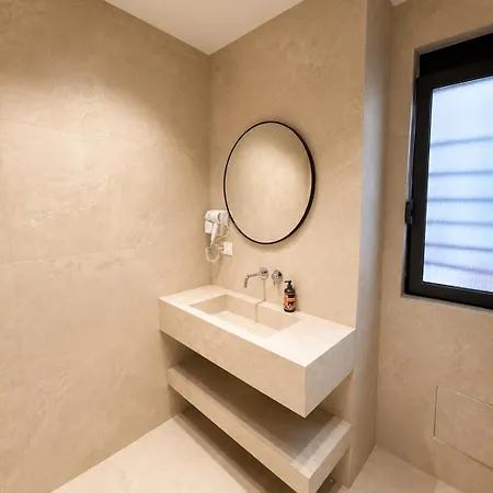 Central Tirana Apartment Apartman