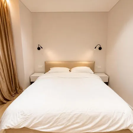 Central Tirana Apartment Apartman