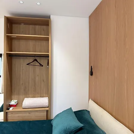 Central Tirana Apartment Apartman *